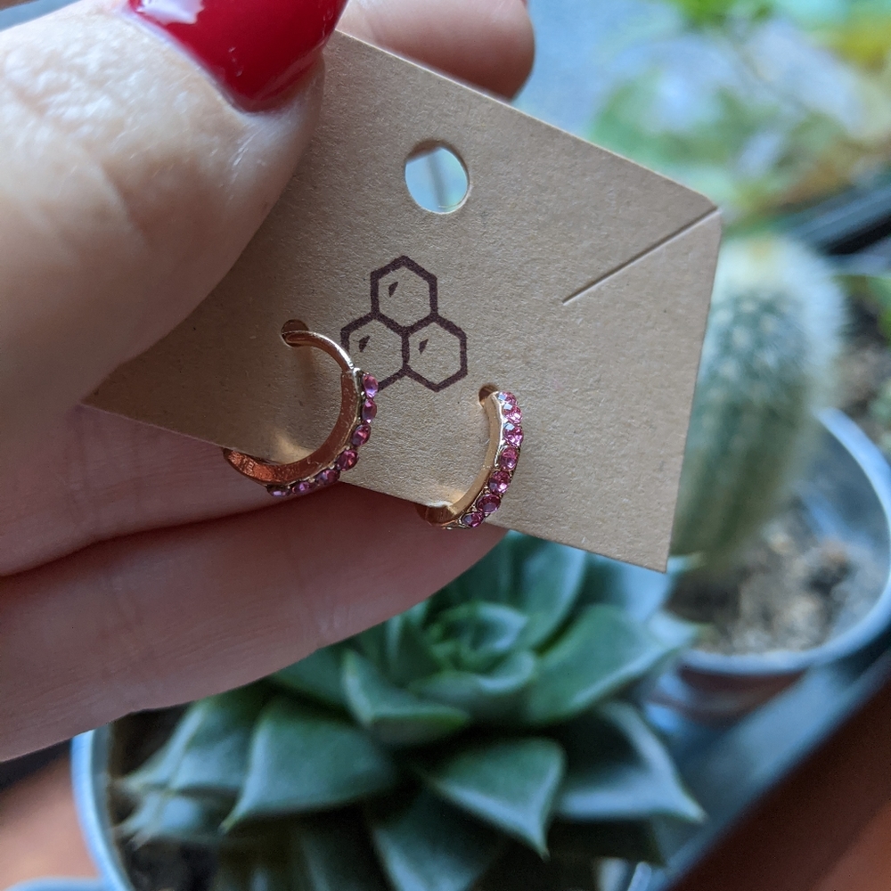 Pink Gold Huggie Hoops • NWT 🌷